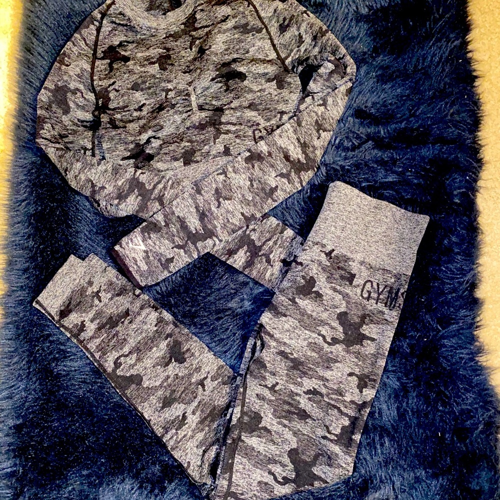 SOLD Adapt Camo Gymshark leggings